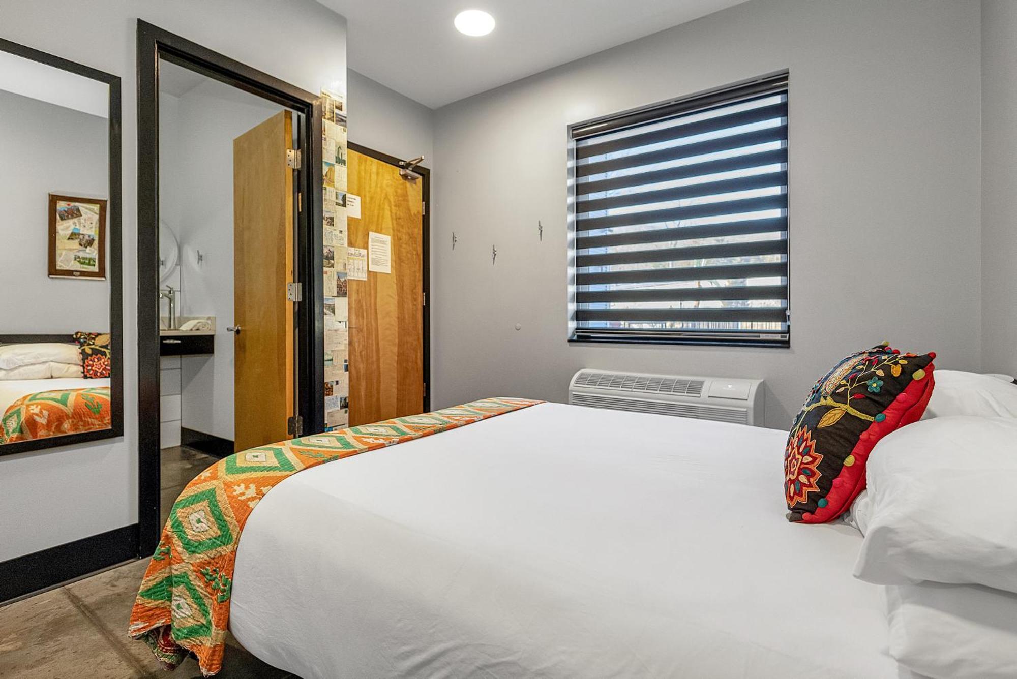 Queen Room With Access To Chef'S Kitchen And Pool Pacific Exterior photo